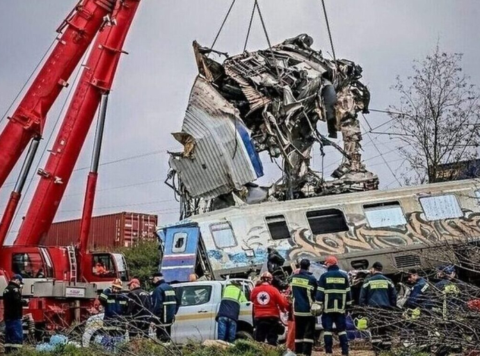 Τέμπη: Σε αντίθετα συμπεράσματα καταλήγουν τα πορίσματα ΝΔ - ΣΥΡΙΖΑ