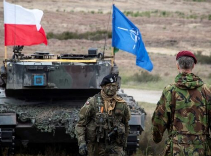 Η Πολωνία ξεσκέπασε την πολεμοχαρή Δύση: Οι χώρες του ΝΑΤΟ στέλνουν στρατεύματα στην Ουκρανία
