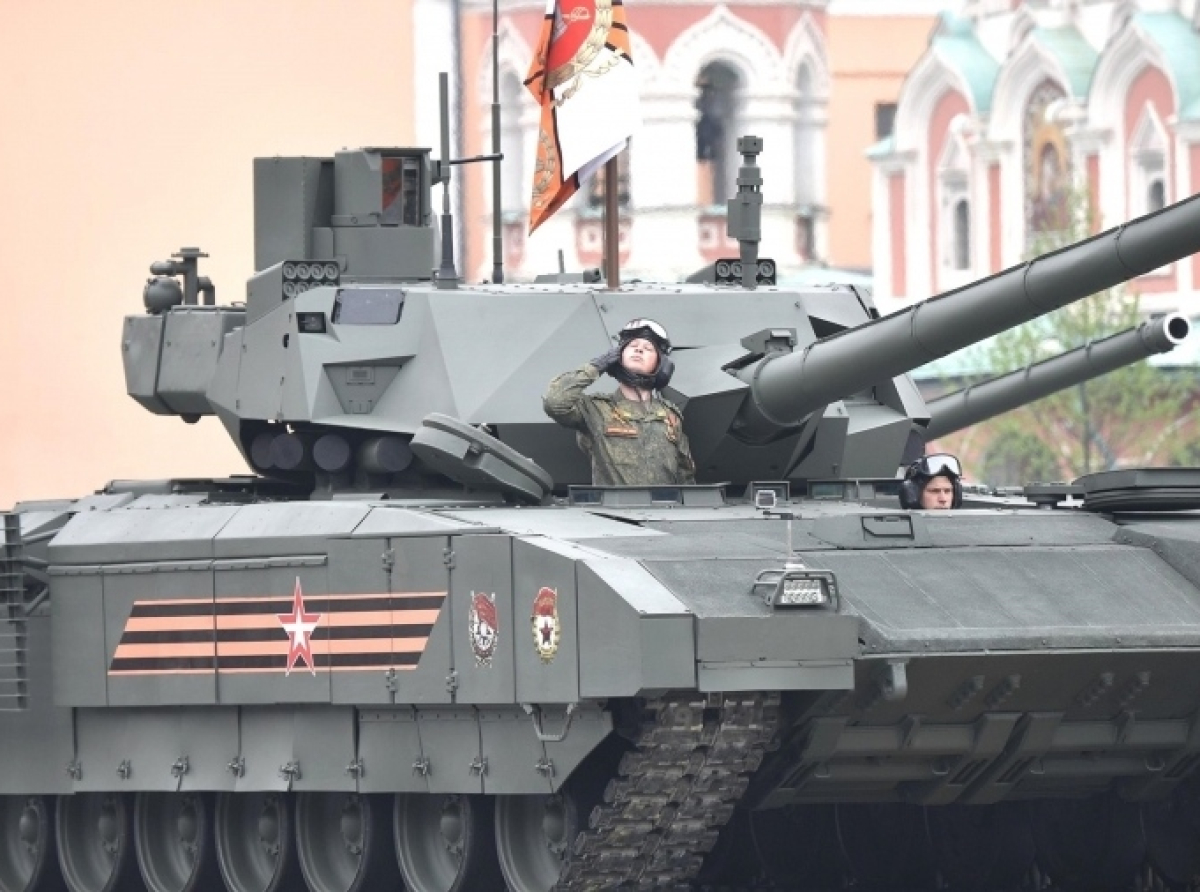 Μπαίνει στη μάχη το φοβερό και τρομερό ρωσικό T 14 Armata - Το «αόρατο» και άτρωτο τανκ που εκτοξεύει πυραύλους με… laser