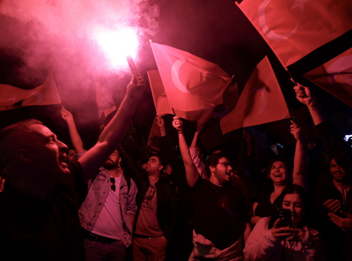 «Καθάρματα Έλληνες»: Απειλούν να σκοτώσουν ποντιακής καταγωγής Τούρκο πολιτικό, vid